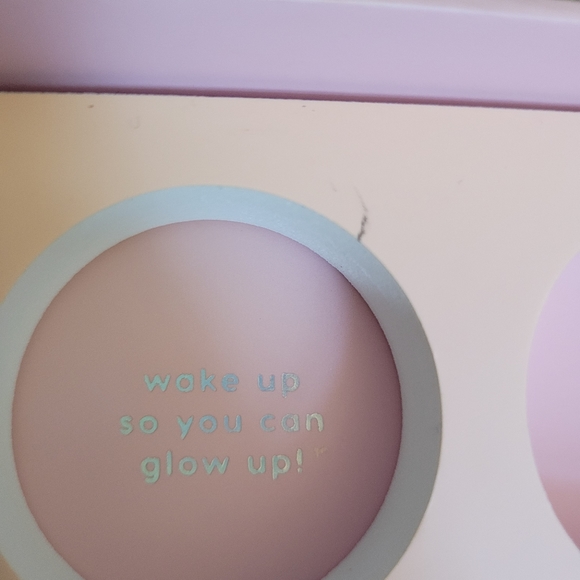 ColourPop Is This Real Life SSS Vault - Picture 10 of 13